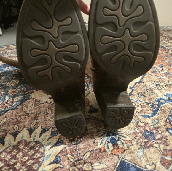 Born Brown Leather Boots - Picture 6 of 9